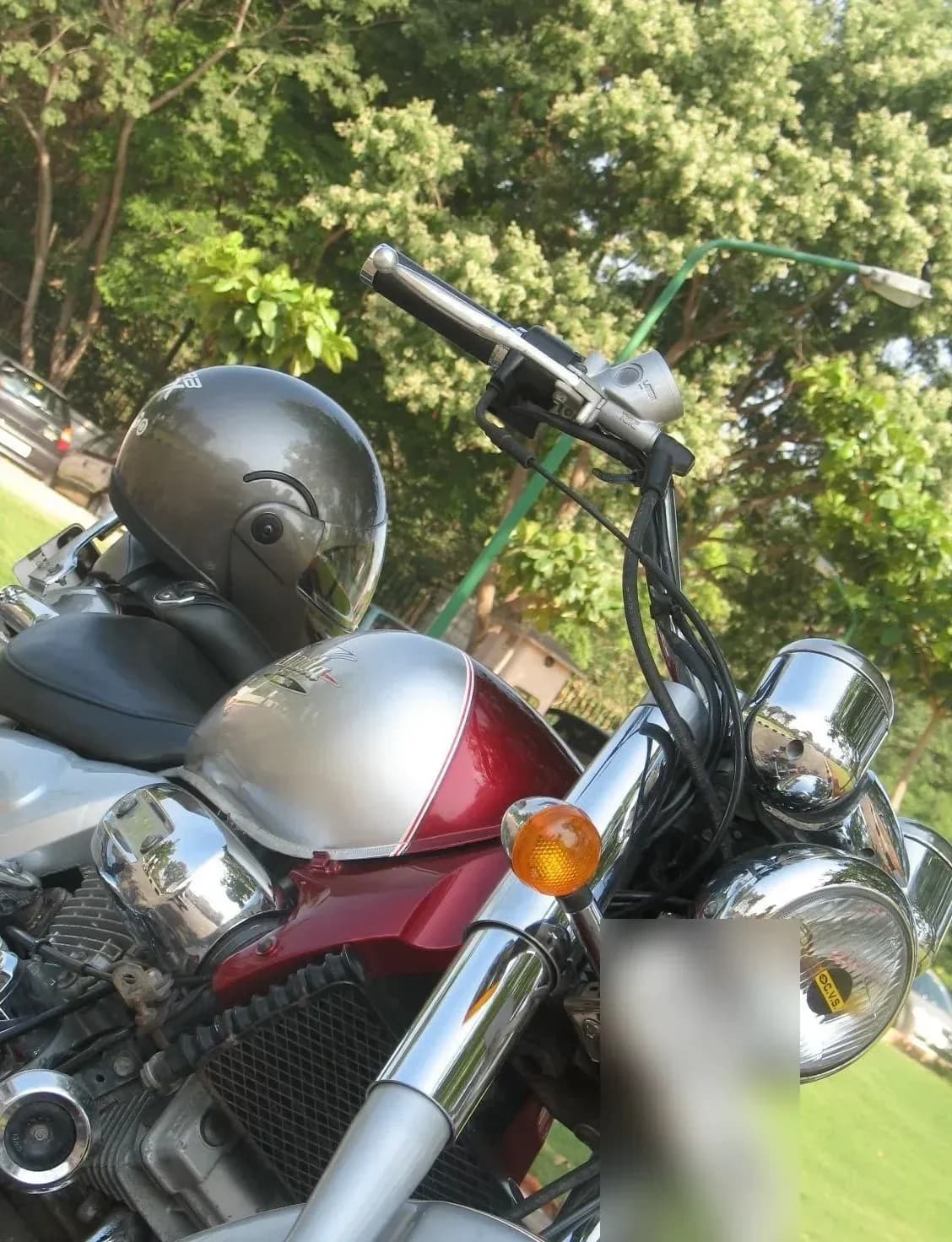 Red cruiser front and headlamp